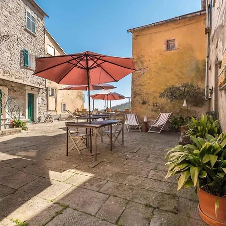 Holiday home One Bedroom House With Terrace And Wifi At Caste La Foce